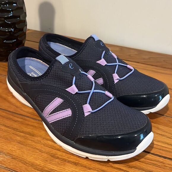 Easy Spirit Quade Slip On Navy Shoes size 9 1/2. - Picture 2 of 6